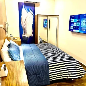  Hotel Sky -